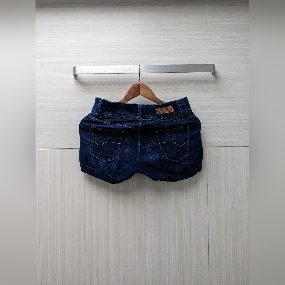 Denim shorts - Picture 2 of 4